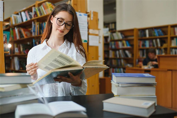 电子竞技场馆运营师是干嘛的(电子竞技运营师是做什么的)